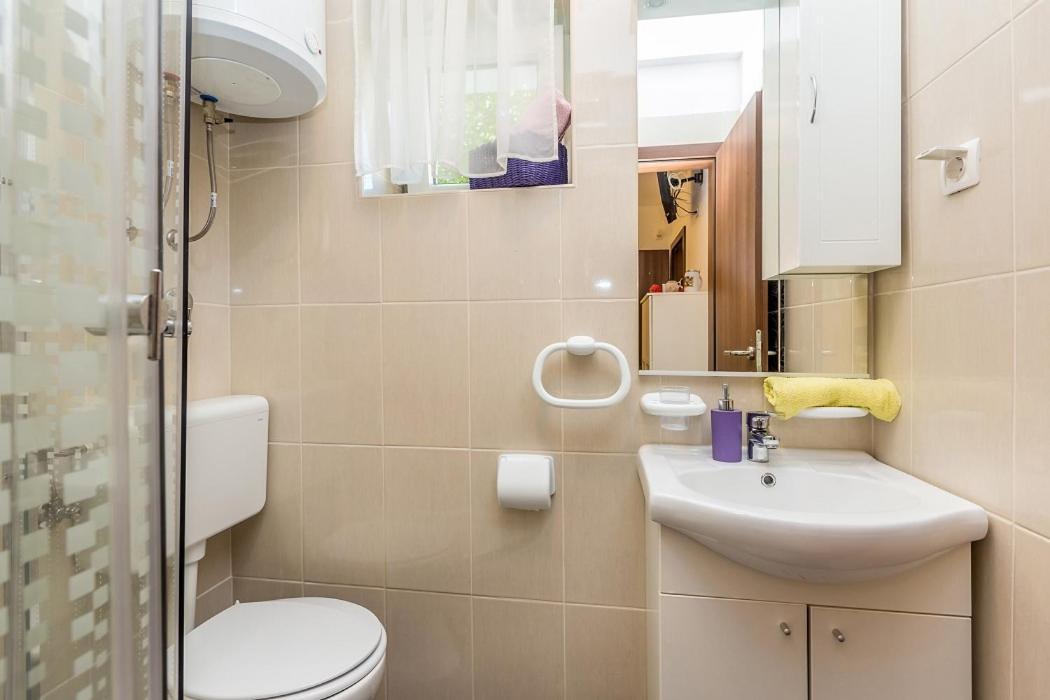 Studio Apartman U Kuci S Bazenom Baška Екстериор снимка